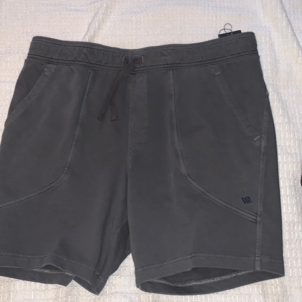 NWT VRST Men’s Washed Twill Terry Shorts